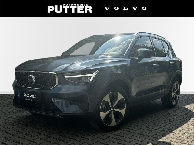 Blau Neu 2025 Volvo XC40 Core SUV | 44.490 € (Etwas zu teuer) - Bild 1/4