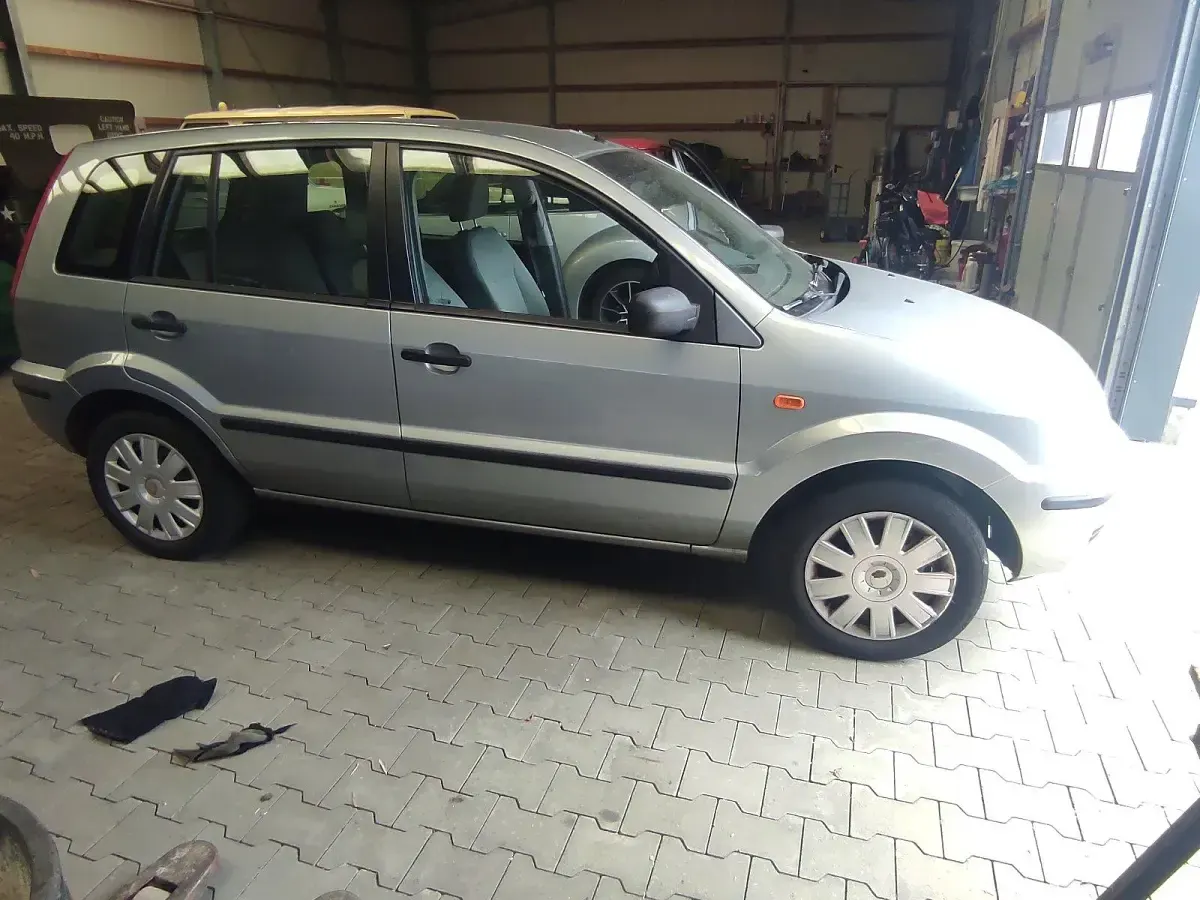 Gebraucht Ford Fusion 80 PS (58 kW) 2004 Grau Kleinwagen