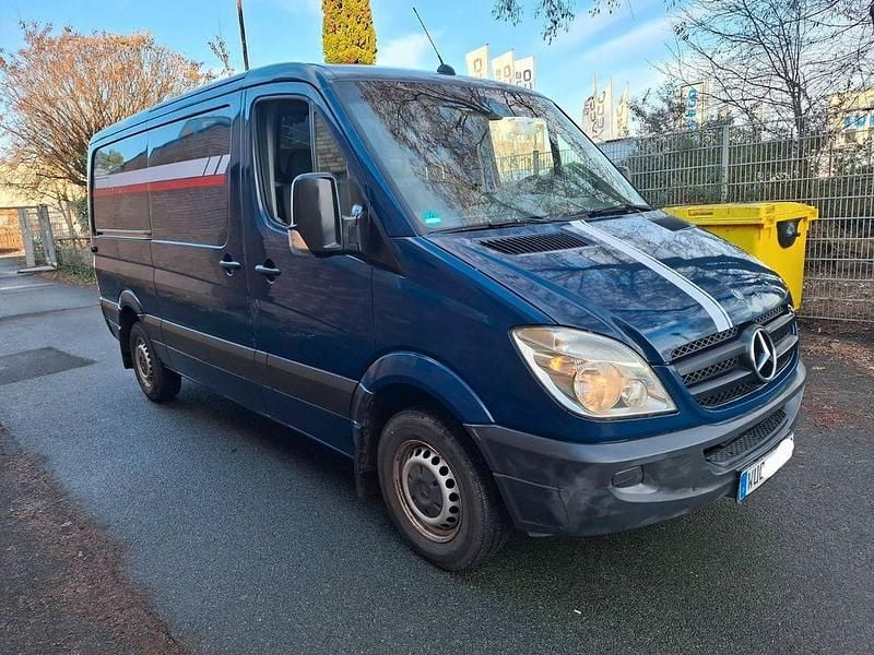 Blau Gebraucht 2012 Mercedes Sprinter Van | 7.999 € (Guter Preis) - Bild 1/4