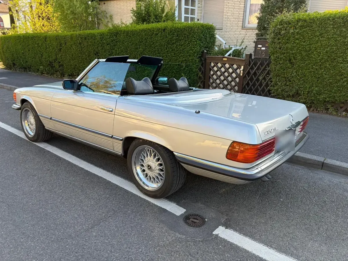 Gebraucht Mercedes SL280 185 PS (136 kW) 1981 Silber Cabrio