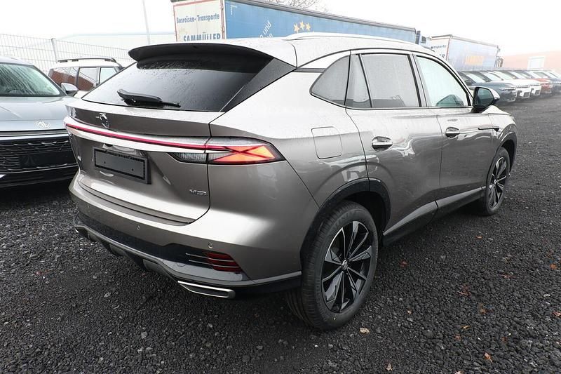 Neu MG HS Luxury 170 PS (125 kW) 2025 Sterling silver metallic SUV