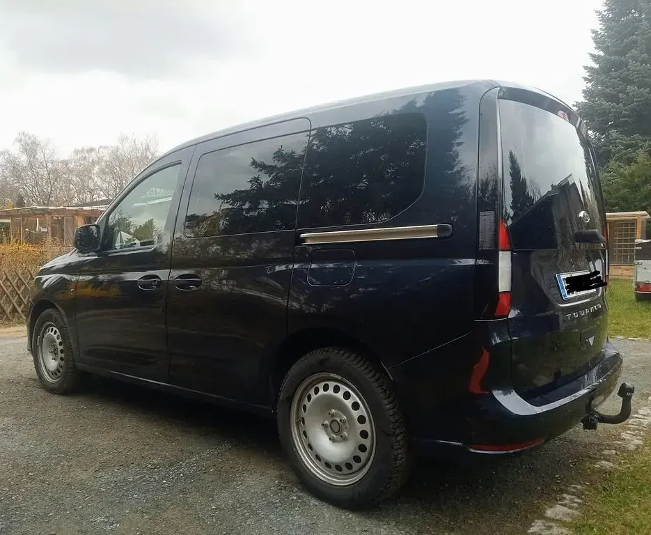 Gebraucht Ford Tourneo Connect Trend 102 PS (75 kW) 2024 Blau Van / Kleinbus