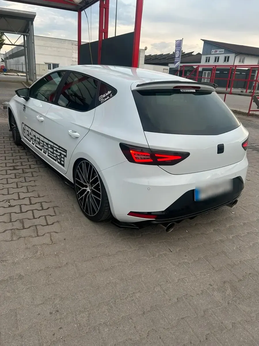 Gebraucht Seat Leon FR 180 PS (132 kW) 2014 Weiß Limousine
