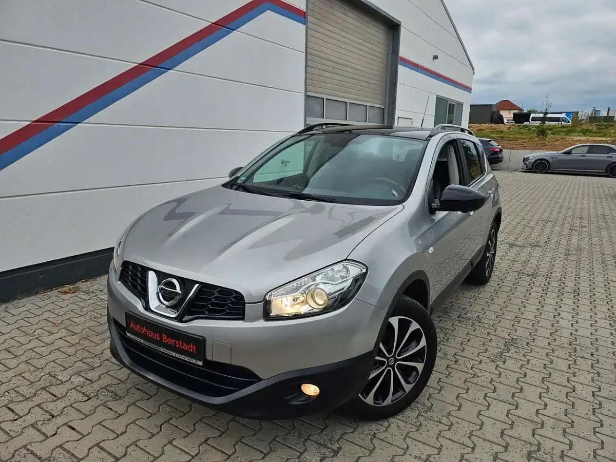 Gebraucht Nissan Qashqai 360º 141 PS (103 kW) 2013 Silber SUV