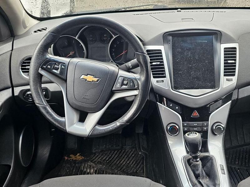 Gebraucht Opel Astra Edition 165 PS (121 kW) 2014 Schwarz Kombi