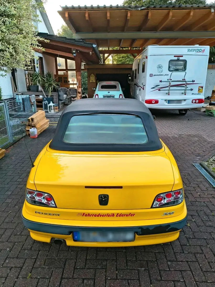 Gebraucht Peugeot 306 Cabriolet 98 PS (72 kW) 2000 Gelb Cabrio