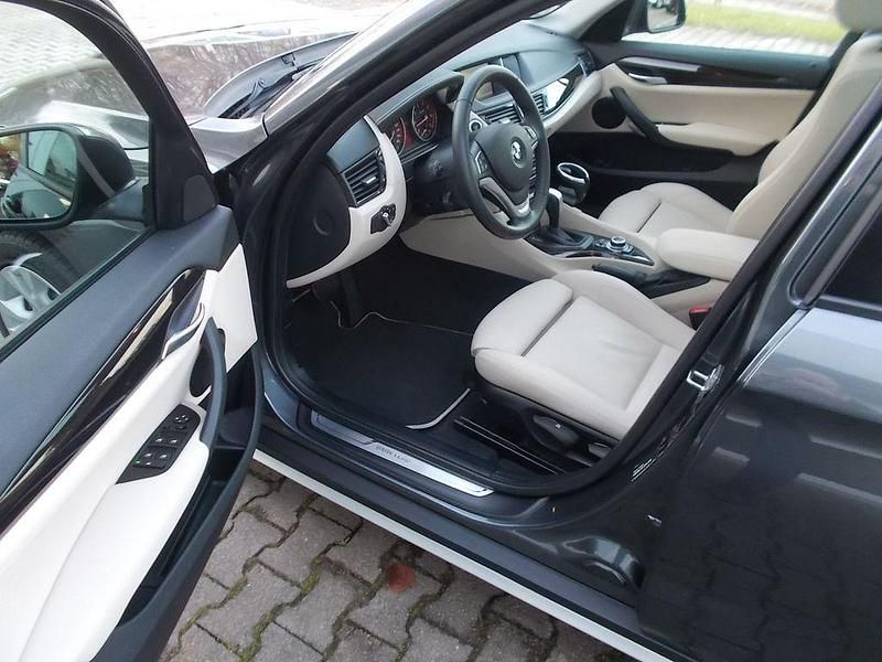 Gebraucht BMW X1 xLine 150 PS (110 kW) 2015 Grau SUV