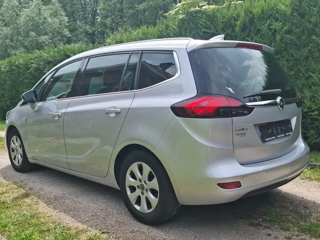 Gebraucht Opel Zafira Tourer Edition+ 120 PS (88 kW) 2017 Silber Van / Kleinbus