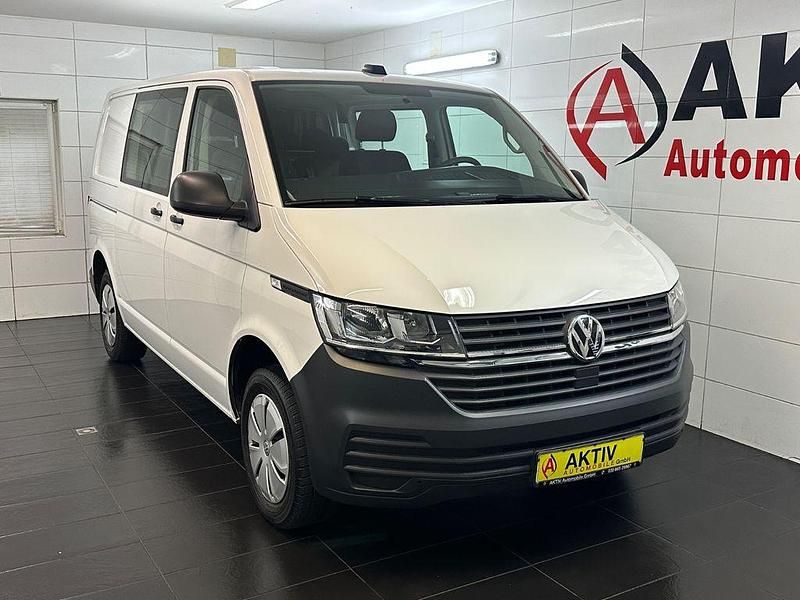 Weiß Gebraucht 2021 VW Transporter Trendline Van | 27.950 € - Bild 1/4
