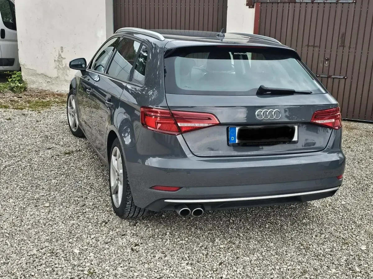 Gebraucht Audi A3 Design 150 PS (110 kW) 2017 Grau Limousine