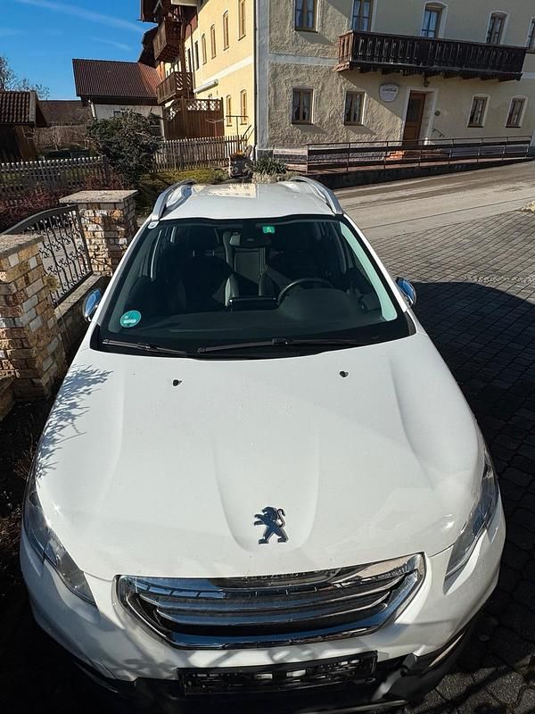 Gebraucht Peugeot 2008 82 PS (60 kW) 2014 Weiß SUV