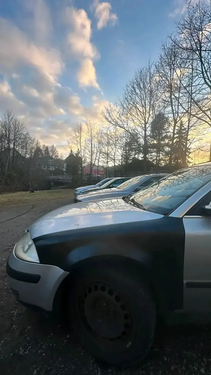 Gebraucht VW Passat 131 PS (96 kW) 2001 Silber Kombi