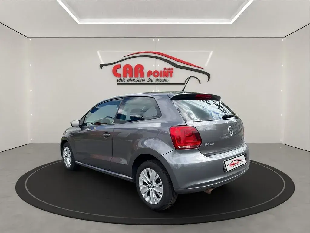 Gebraucht VW Polo 90 PS (66 kW) 2013 Grau Kleinwagen