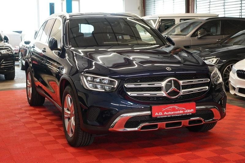 Gebraucht Mercedes GLC300e 272 PS (200 kW) 2020 Cavansitblau SUV