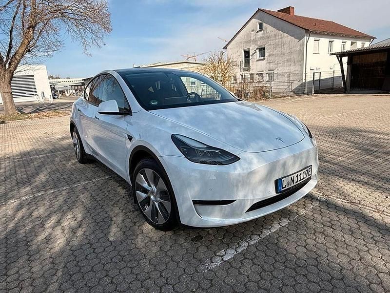 Gebraucht Tesla Model Y Long Range AWD 274 kW (373 PS) 2021 Weiß SUV