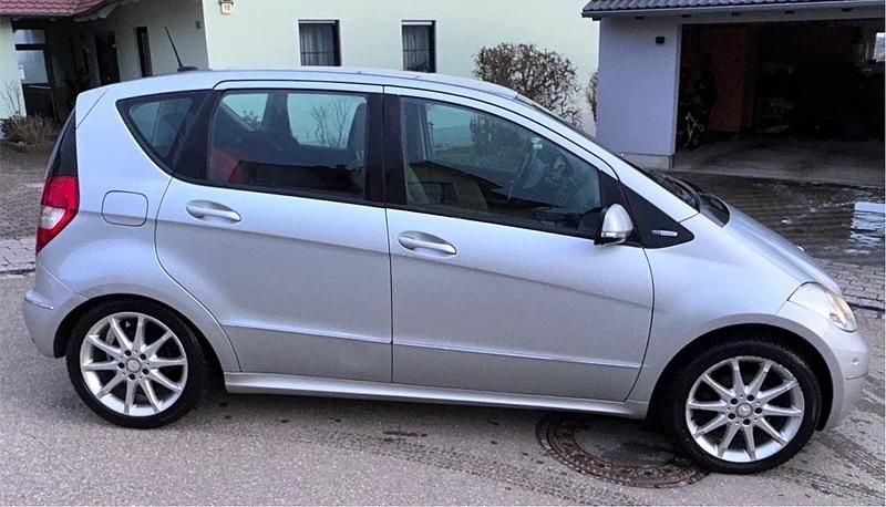 Gebraucht Mercedes A170 Elegance 116 PS (85 kW) 2009 Silber Kleinwagen