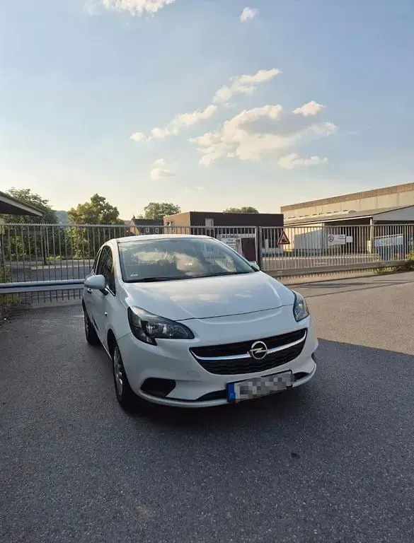 Gebraucht Opel Corsa Selection 69 PS (50 kW) 2016 Weiß Kleinwagen