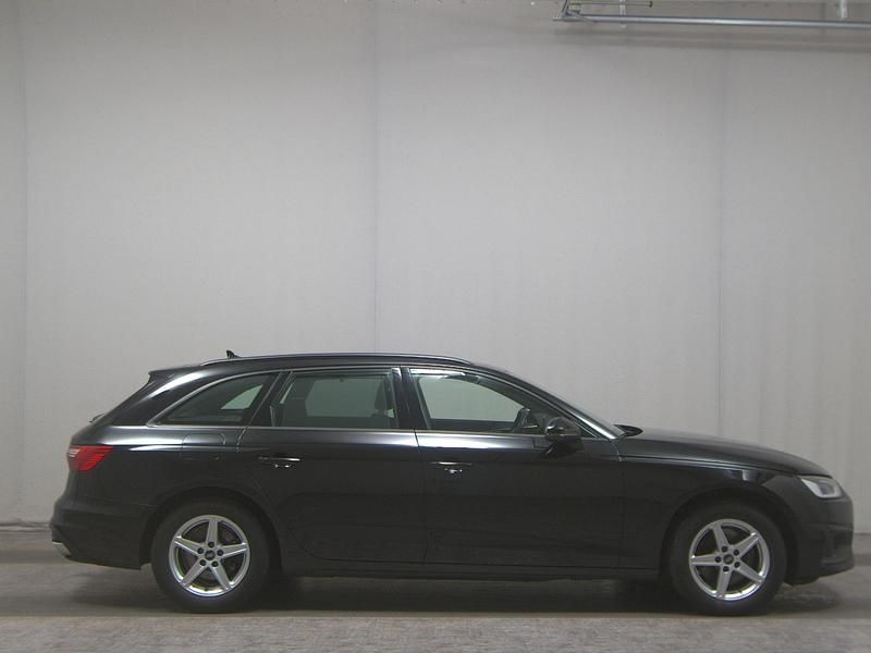 Schwarz Gebraucht 2022 Audi A4 Sport Kombi | 20.480 € (Superpreis) - Bild 1/4