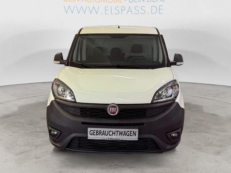 Gebraucht Fiat Doblò 90 PS (66 kW) 2022 Weiß) (weiss Van / Kleinbus
