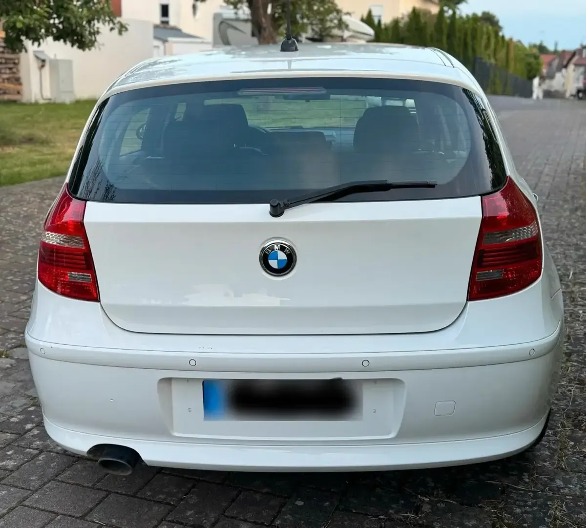 Gebraucht BMW 123 204 PS (150 kW) 2009 Weiß Kleinwagen