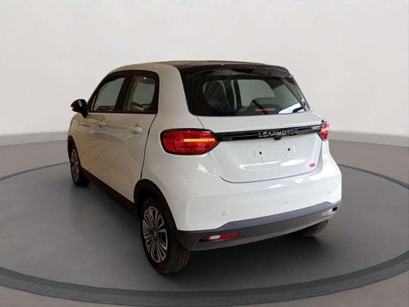 Neu Leapmotor T03 69 kW (95 PS) 2025 Weiß Kleinwagen