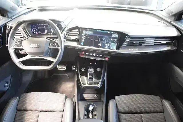 Gebraucht Audi Q4 e-tron S-Line 150 kW (204 PS) 2022 Blau SUV