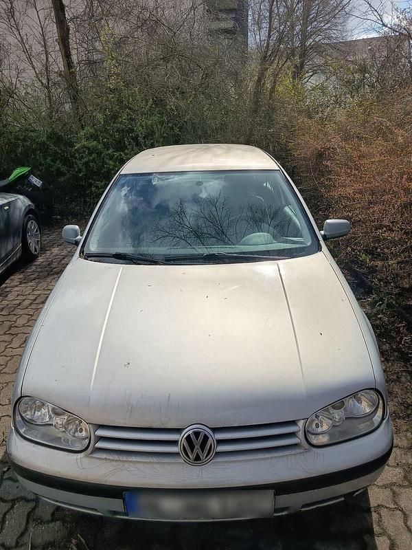 Brugt VW Golf III Basis 75 HK (55 kW) 1998 Sølv Sedan