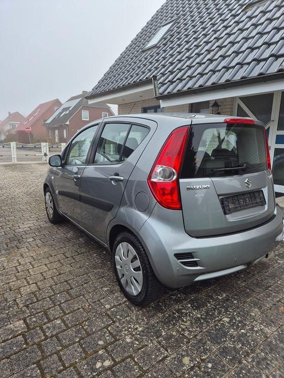 Gebraucht Suzuki Splash Active+ 94 PS (69 kW) 2013 Grau Kleinwagen