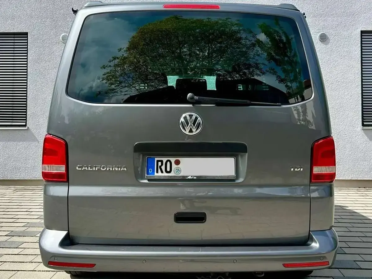 Gebraucht VW California Beach 102 PS (75 kW) 2015 Grau Van
