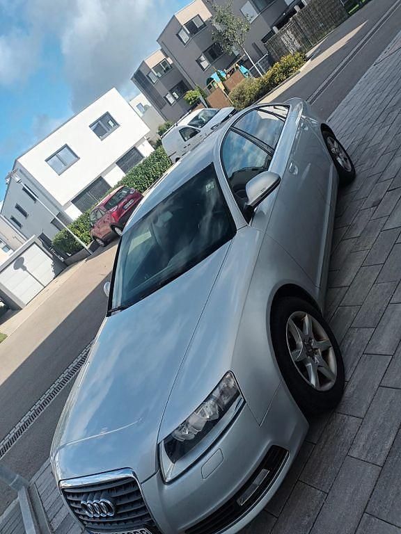 Gebraucht Audi A6 136 PS (100 kW) 2010 Silber Limousine