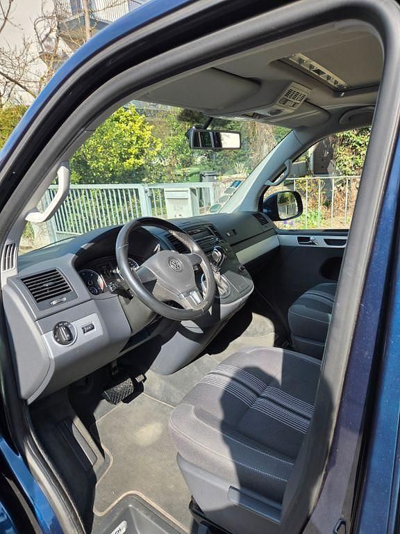 Usado VW Multivan 179 HP (131 kW) 2012 Azul Monovolume