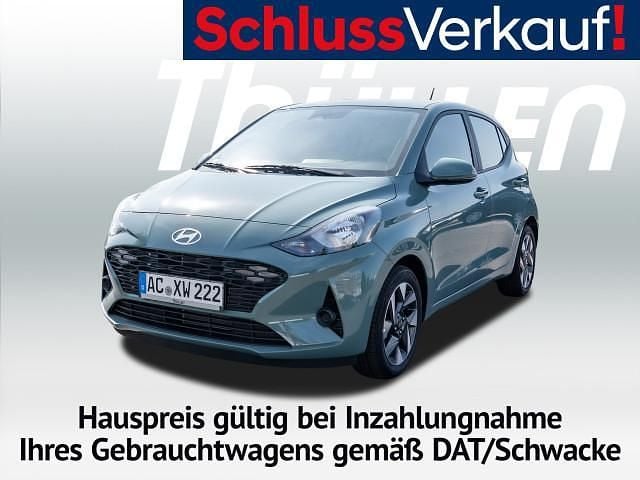 Grün Neu 2025 Hyundai i10 Trend Kleinwagen | 17.480 € (Fairer Preis) - Bild 1/4