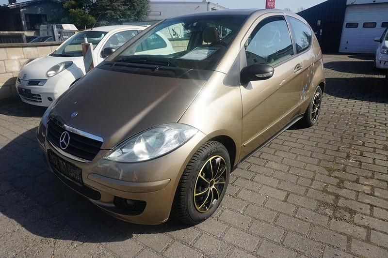 Gebraucht Mercedes A150 95 PS (69 kW) 2006 Braun Limousine