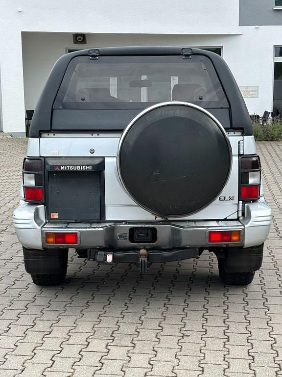 Gebraucht Mitsubishi Pajero 150 PS (110 kW) 1991 Silber SUV