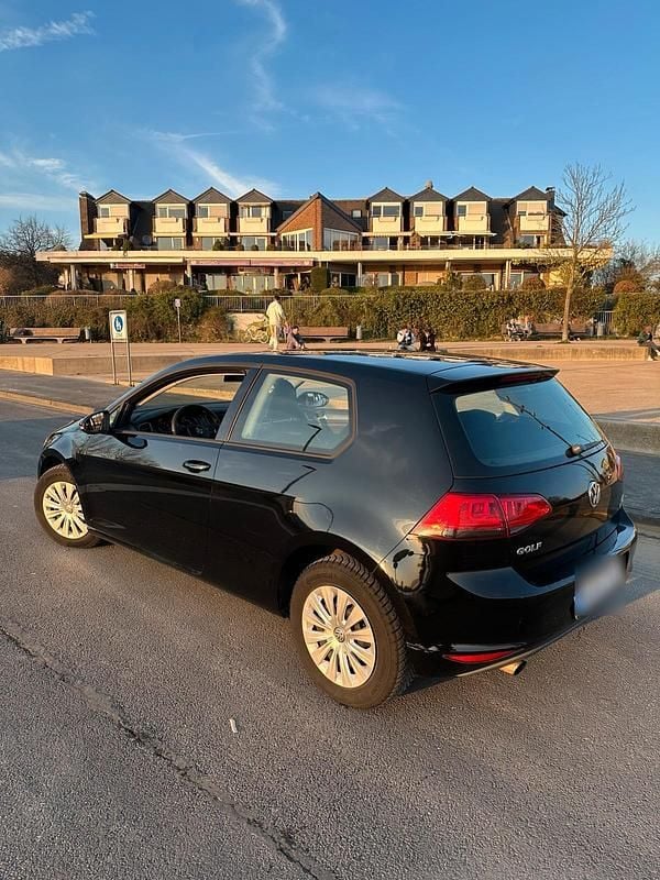 Gebraucht VW Golf VII 105 PS (77 kW) 2013 Schwarz Kleinwagen