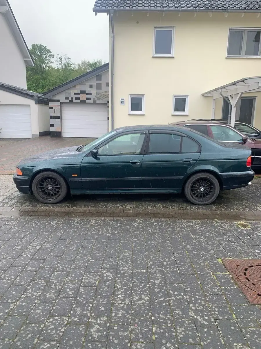 Gebraucht BMW 523 170 PS (125 kW) 1998 Grün Limousine