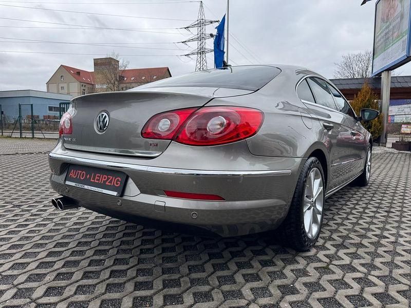 Gebraucht VW CC 160 PS (117 kW) 2010 Braun Limousine