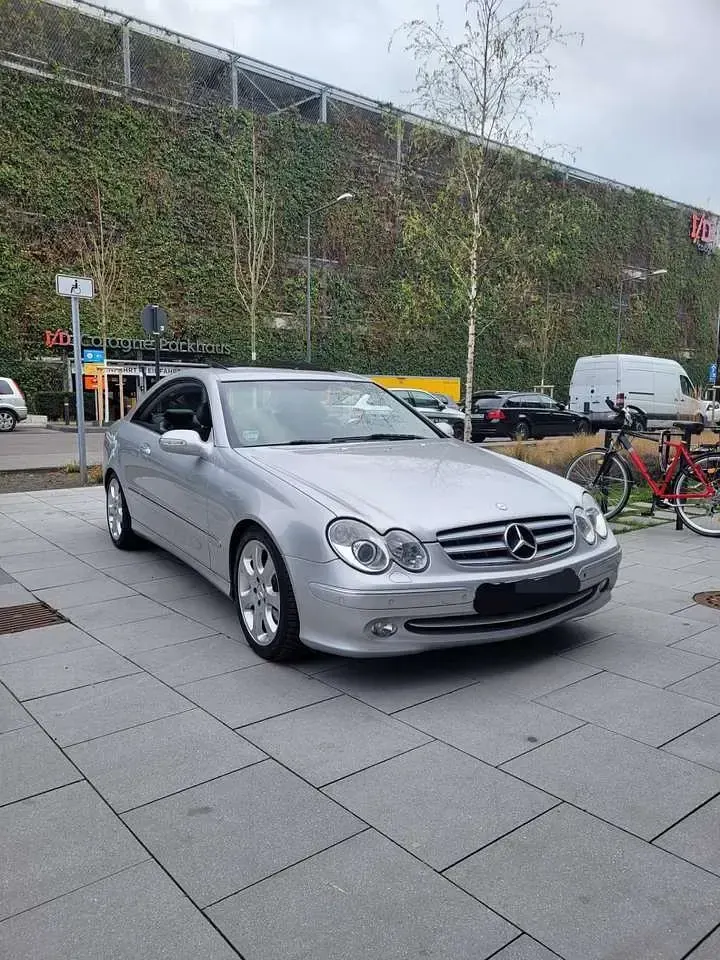 Gebraucht Mercedes CLK320 Elegance 218 PS (160 kW) 2004 Silber Coupé