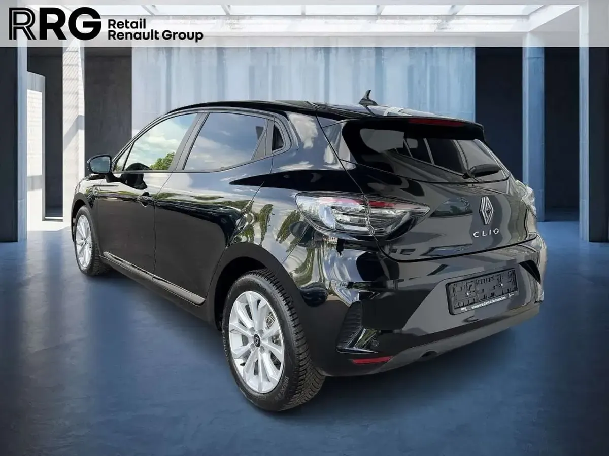 Gebraucht Renault Clio Evolution 91 PS (66 kW) 2024 Sternenschwarz Kleinwagen