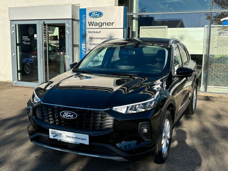 Gebraucht Ford Kuga Titanium 152 PS (111 kW) 2024 Schwarz SUV