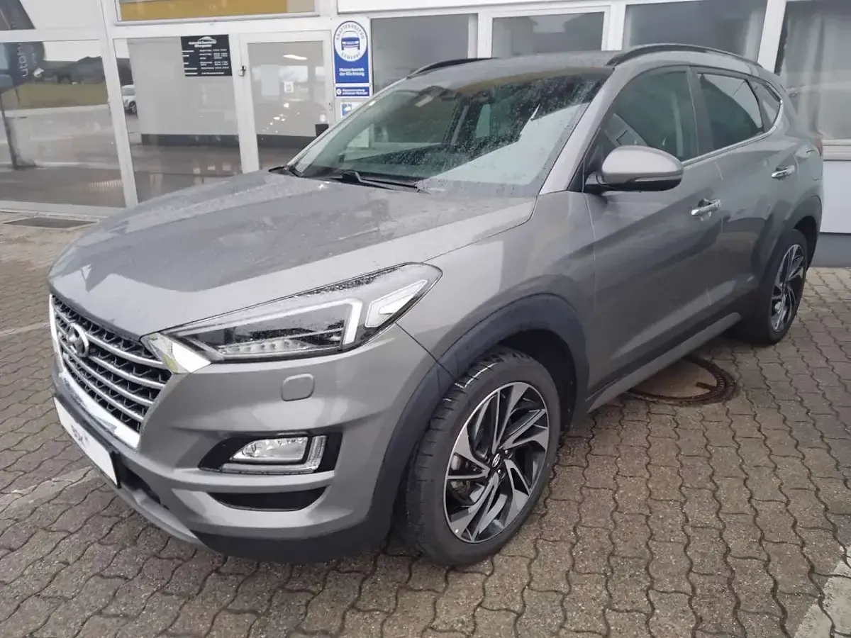 Gebraucht Hyundai Tucson Premium 177 PS (130 kW) 2019 Olivine grey / mic SUV