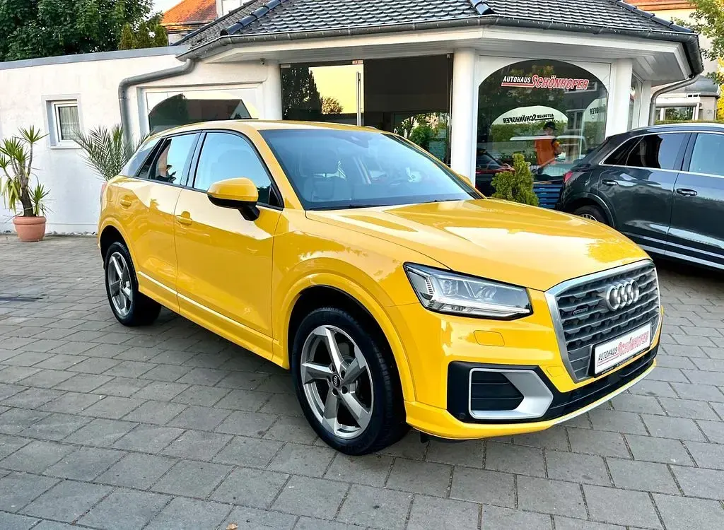 Gebraucht Audi Q2 Sport 150 PS (110 kW) 2017 Gelb SUV