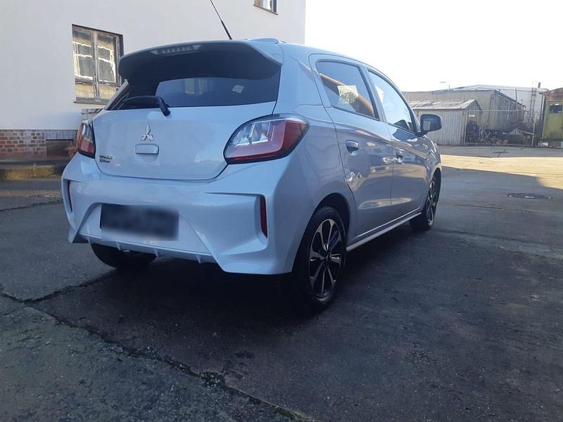 Gebraucht Mitsubishi Space Star 71 PS (52 kW) 2021 Weiß Kleinwagen