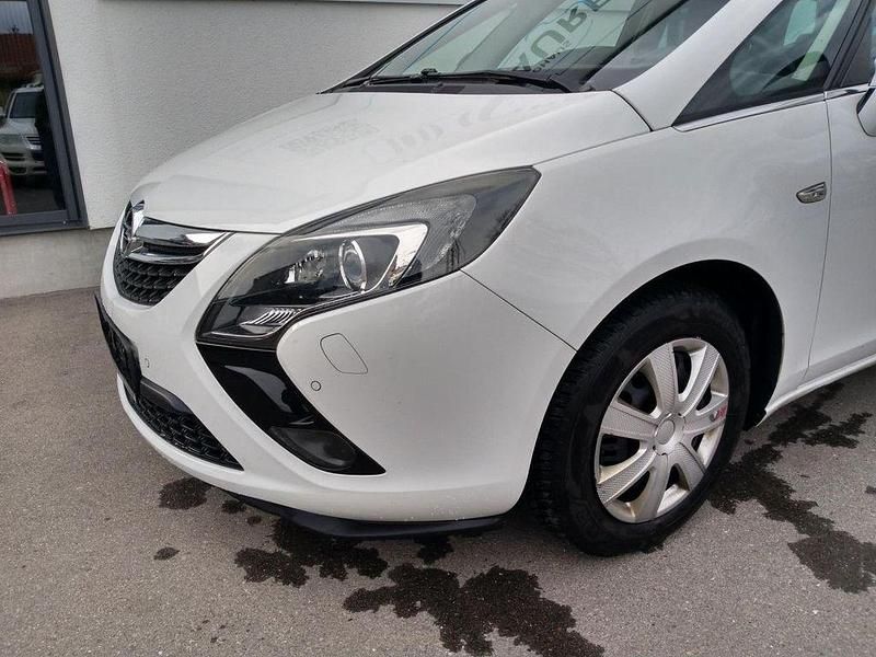 Gebraucht Opel Zafira Tourer 140 PS (102 kW) 2016 Weiß Van / Kleinbus