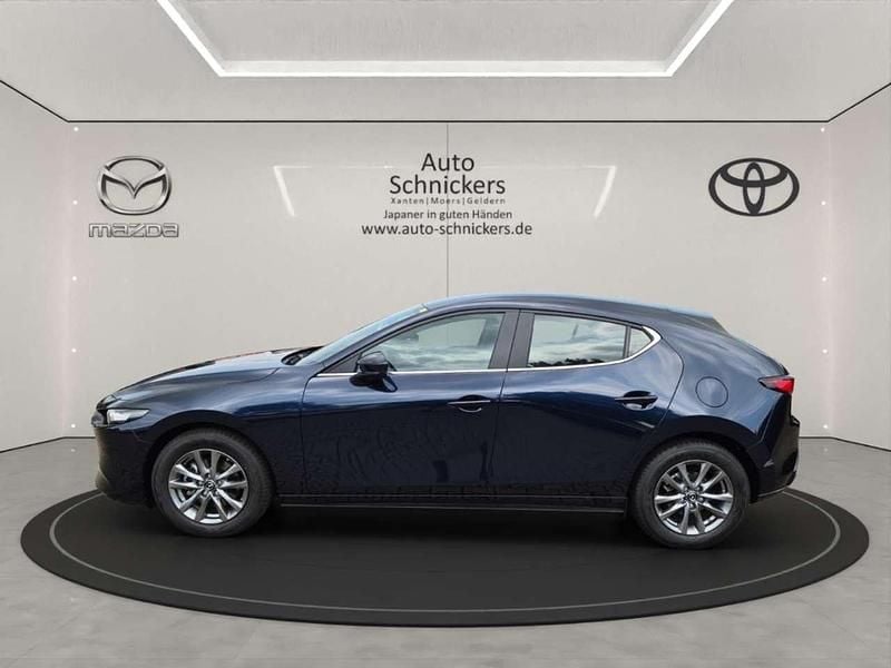 Second-hand Mazda 3 122 CP (89 kW) 2024 Albastru Berlinǎ