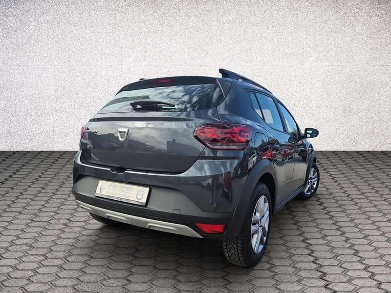 Gebraucht Dacia Sandero Comfort 91 PS (66 kW) 2021 Kometengrau metallic Kleinwagen