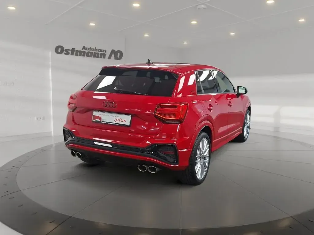 Gebraucht Audi SQ2 S-Line 300 PS (220 kW) 2022 Rot SUV