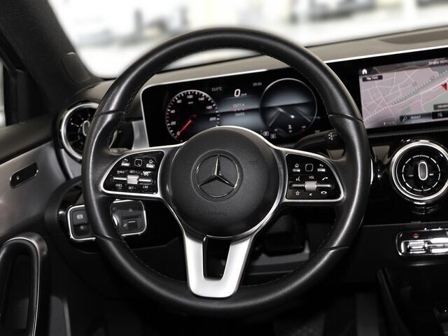 Gebraucht Mercedes A250 Progressive 224 PS (164 kW) 2019 Grau Limousine