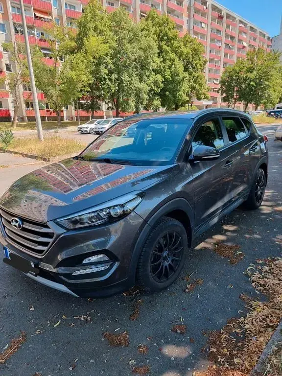 Gebraucht Hyundai Tucson Turbo 177 PS (130 kW) 2018 Grau SUV