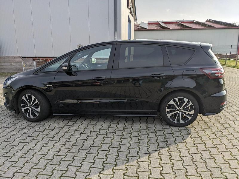 Schwarz Gebraucht 2019 Ford S-MAX ST-Line Van / Kleinbus | 23.500 € (Guter Preis) - Bild 1/4
